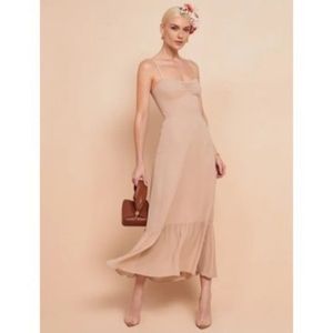NWOT- Reformation Emersyn dress in champagne